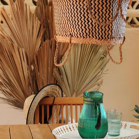 Canario With Patio - Casa Del Indiano Lägenhet *